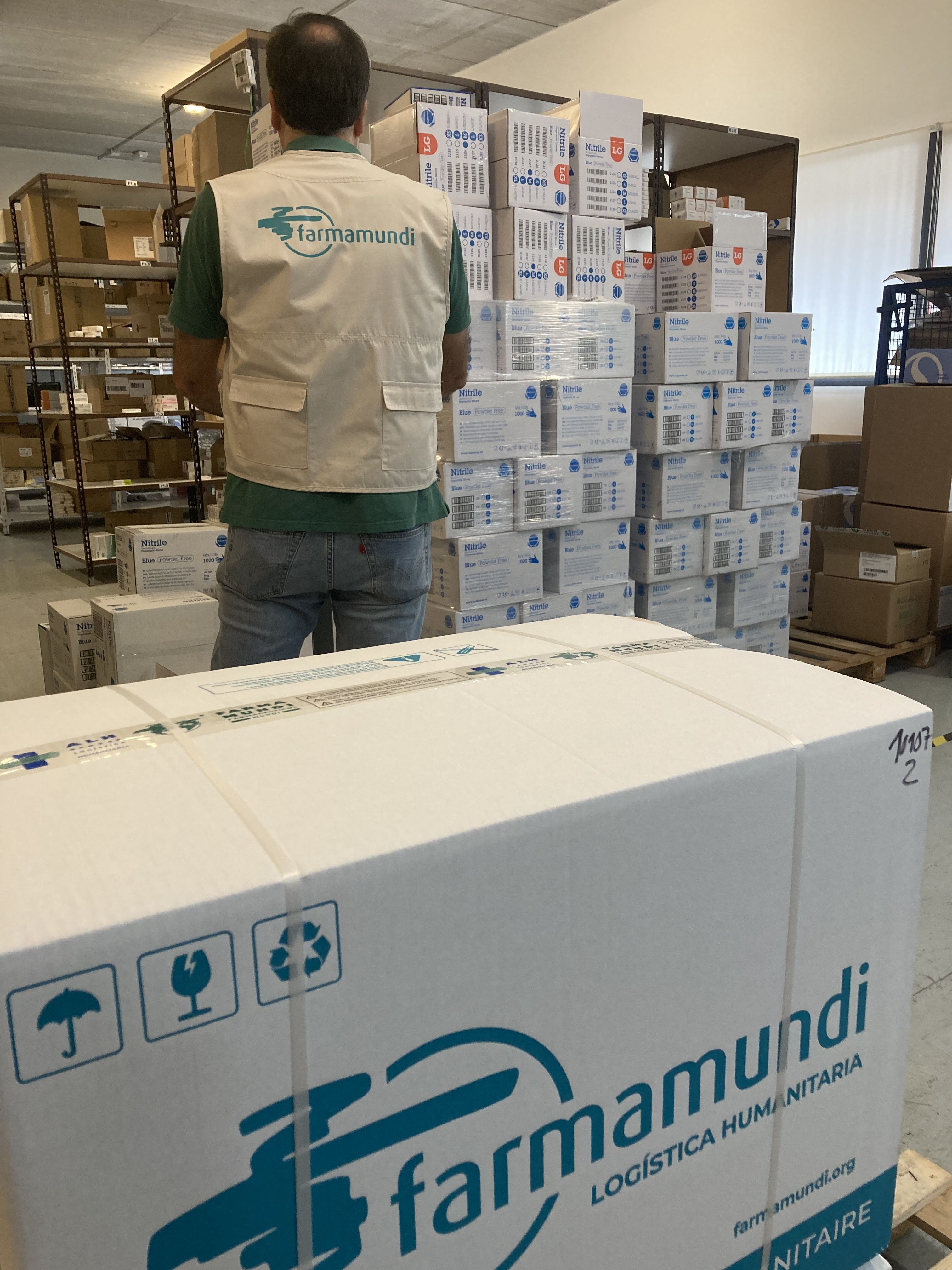Farmamundi hace llegar material sanitario y de primera necesidad a 29 centros de mayores afectados por la DANA