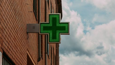 Habilitado el teléfono 965 918 658 para facilitar el acceso a los medicamentos de pacientes crónicos