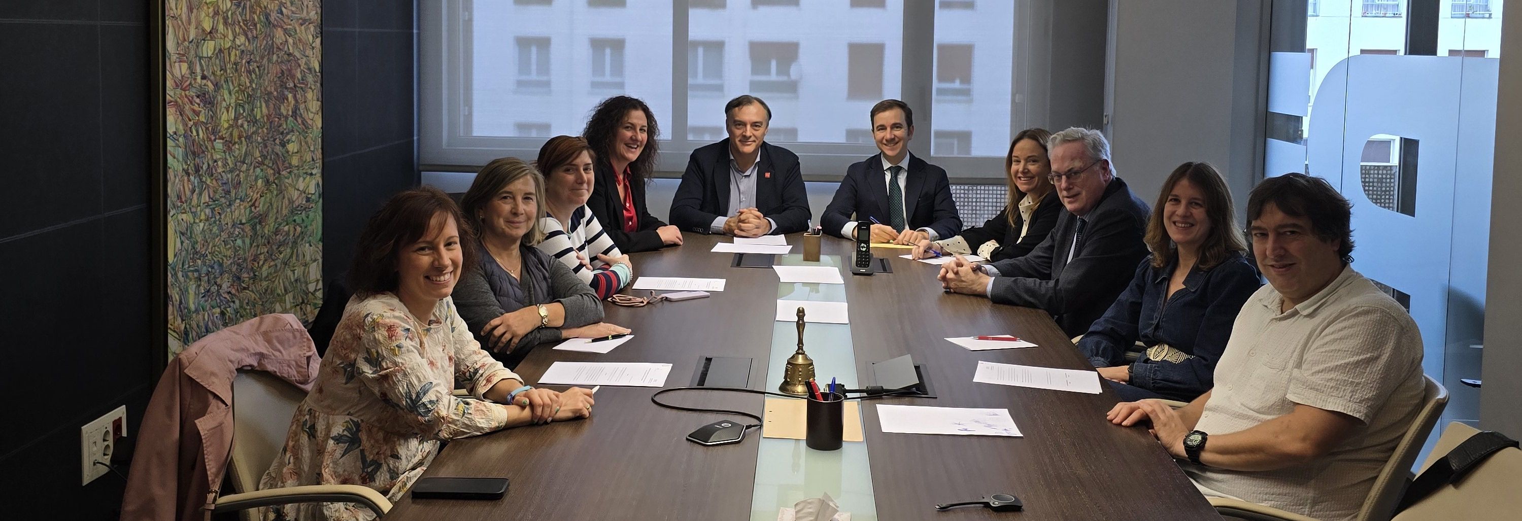 SEFAC y el COF de Bizkaia firman un convenio de colaboración en materia de formación e investigación