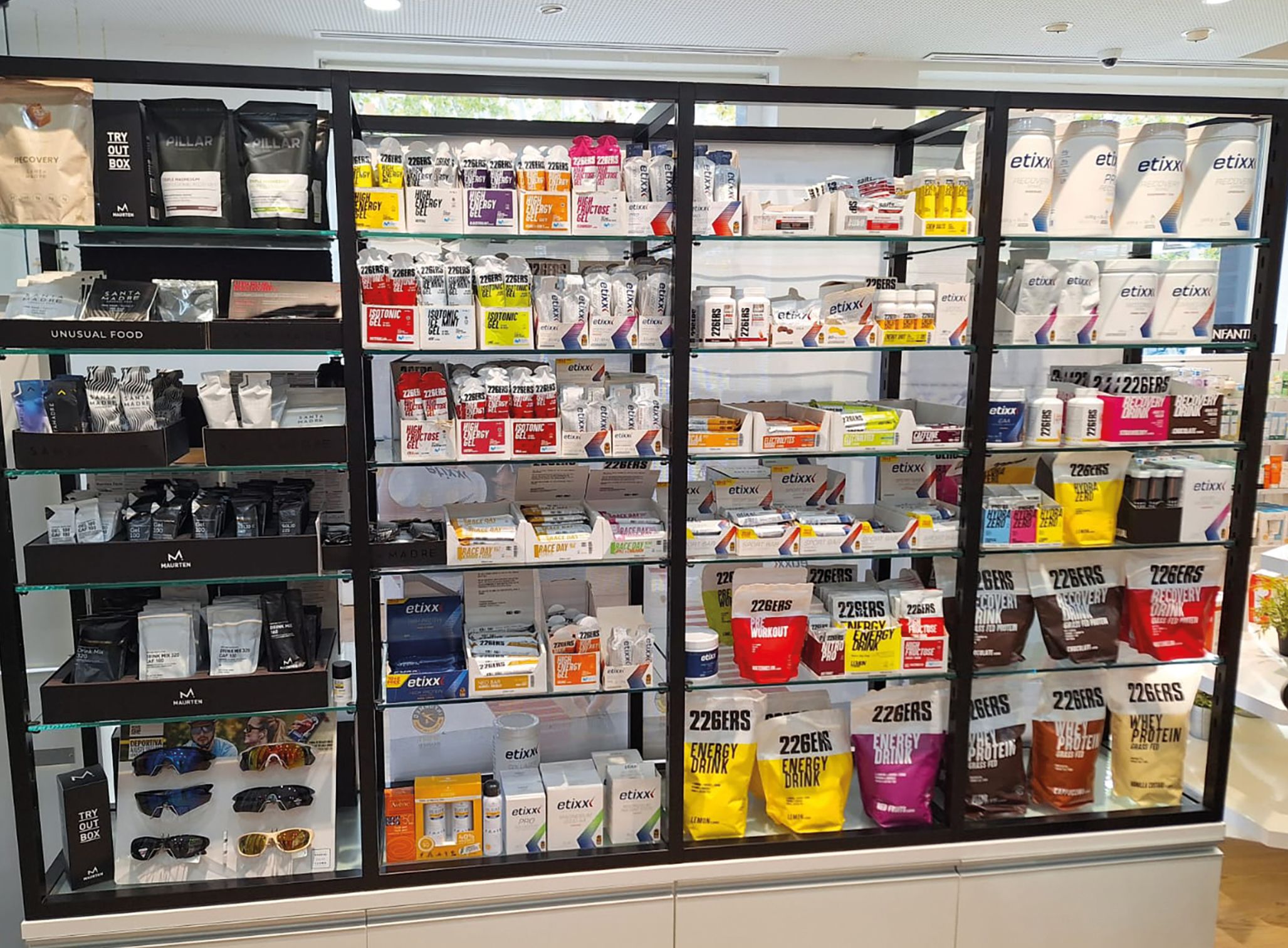 La Farmacia Adelia Jordá ha desarrollado un espacio de salud ampliado para el deportista.