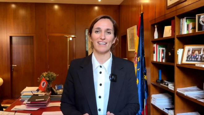Mónica García, ministra de Sanidad, intervino en vídeo durante la gala. Mónica García, ministra de Sanidad, intervino en vídeo durante la gala.