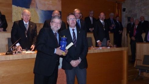 Lluís Barenys, premiado por su servicio a la farmacia