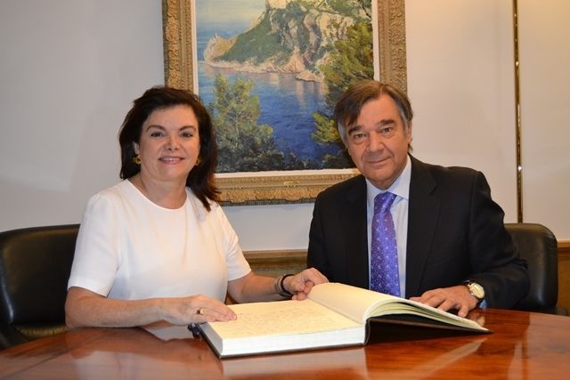 Carmen Peña visitó la sede del COF de Madrid Carmen Peña visitó la sede del COF de Madrid