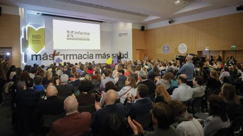 La consellera de Salut de la Generalitat destaca la necesidad del trabajo conjunto de todos los agentes sanitarios para afrontar a los retos del futuro