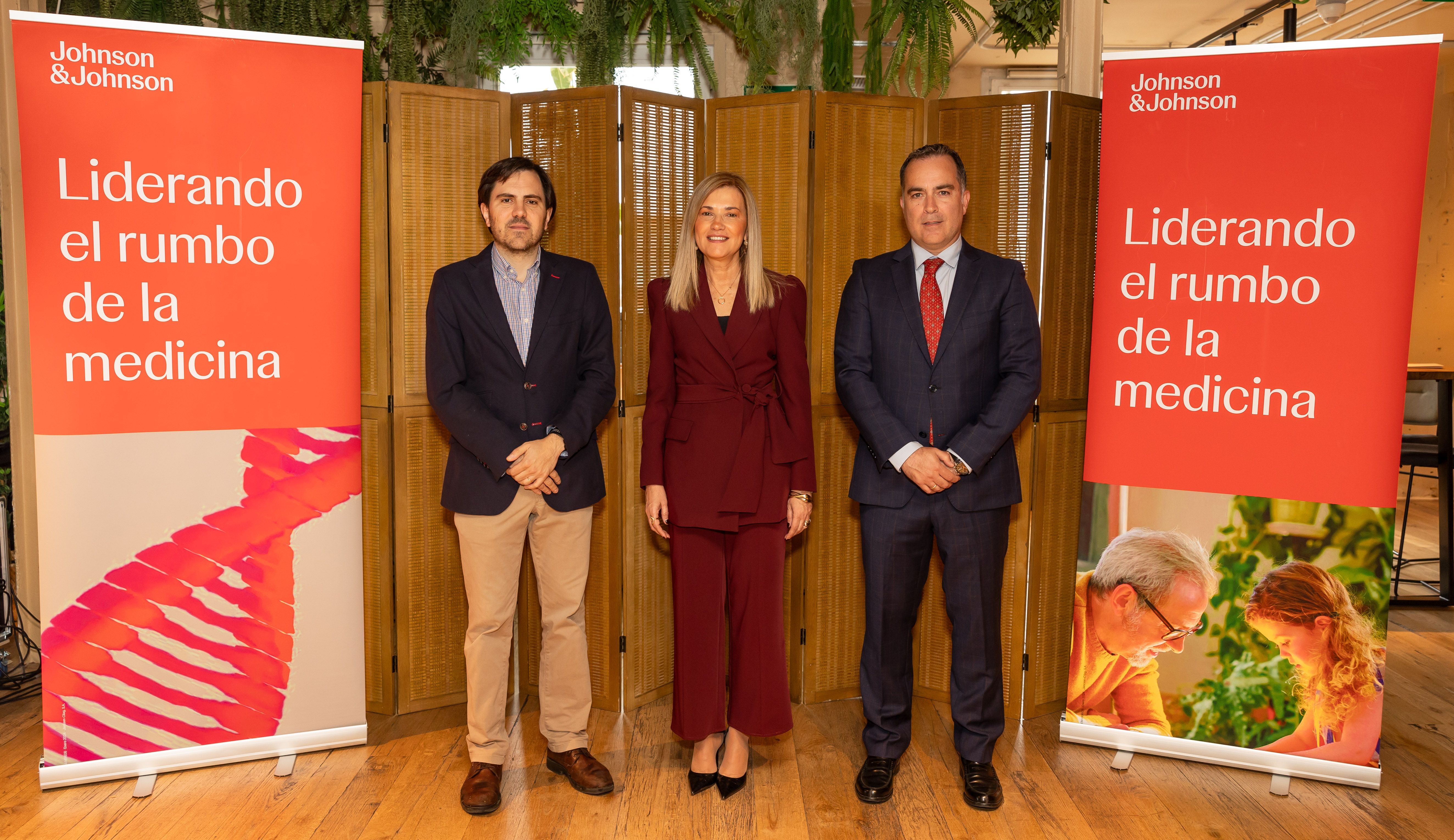 Vicente Escudero, María Victoria Mateos y David Beas