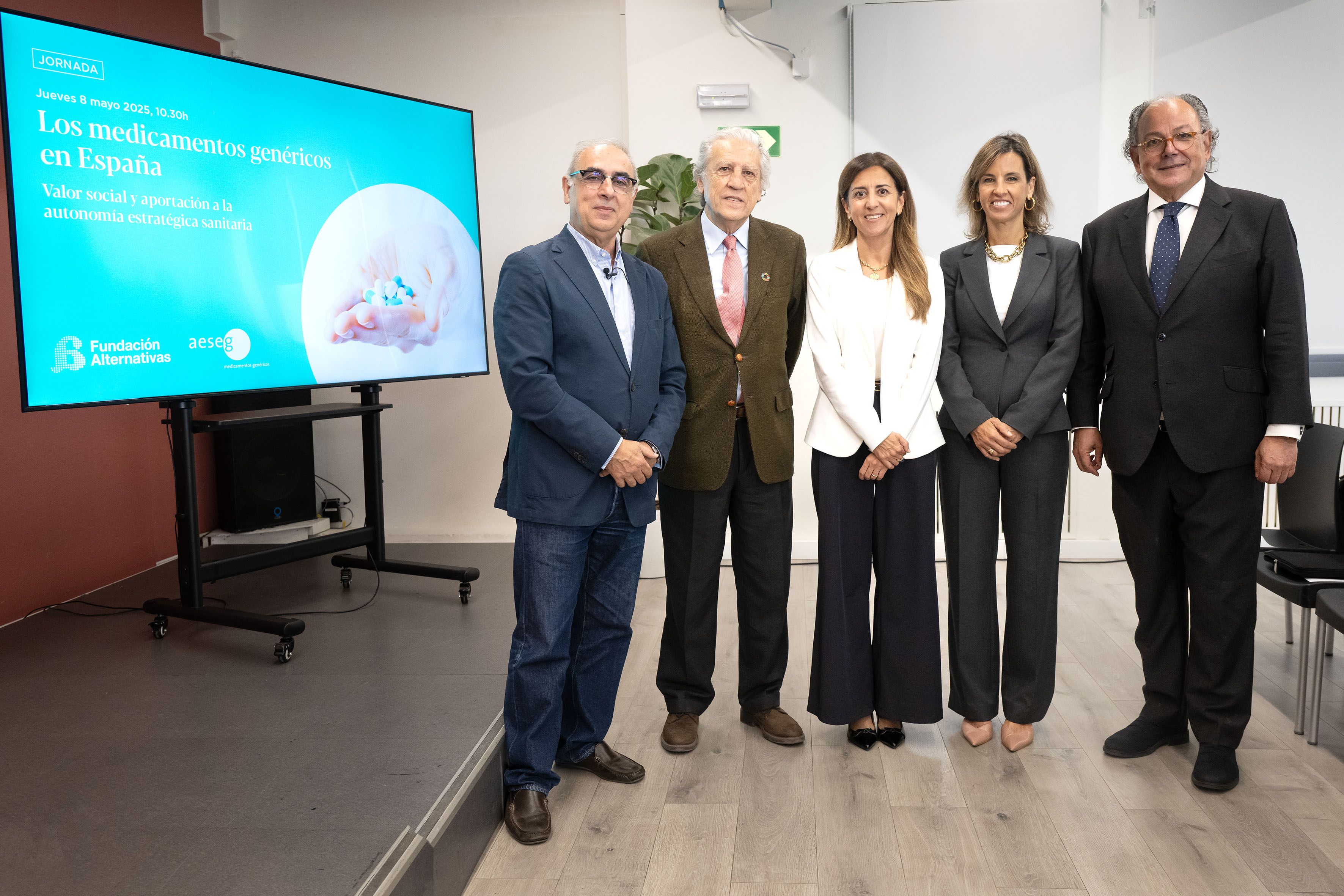 AESEG alerta sobre el estancamiento del medicamento genérico en España y reclama medidas para reforzar su papel estratégico
