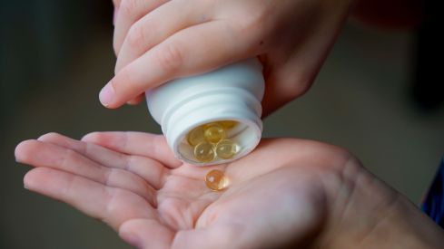 Sanidad advierte sobre el uso racional de la vitamina D y alerta sobre los riesgos de su consumo sin control médico