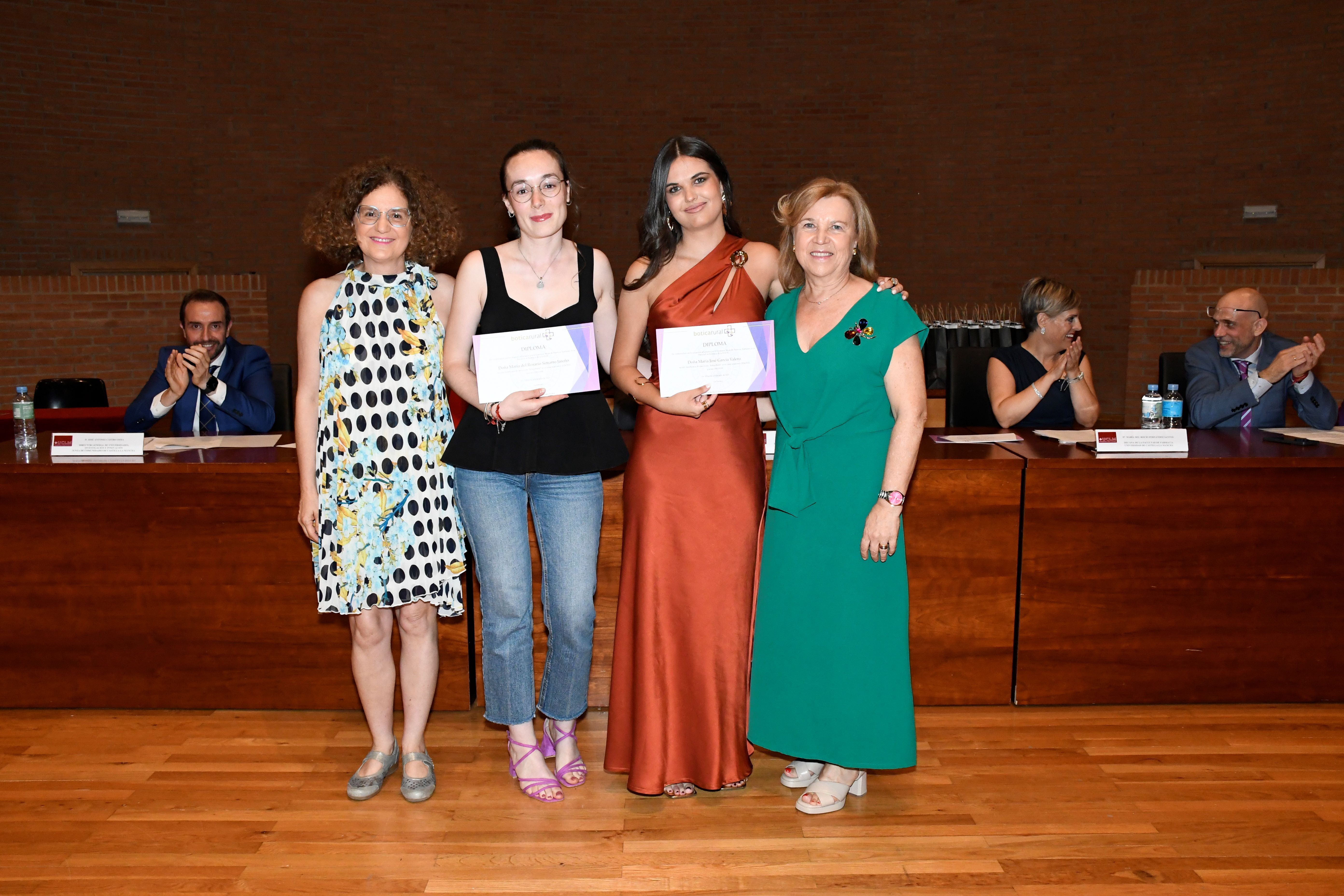 Fundación Hefame beca a dos estudiantes para realizar prácticas en farmacias rurales