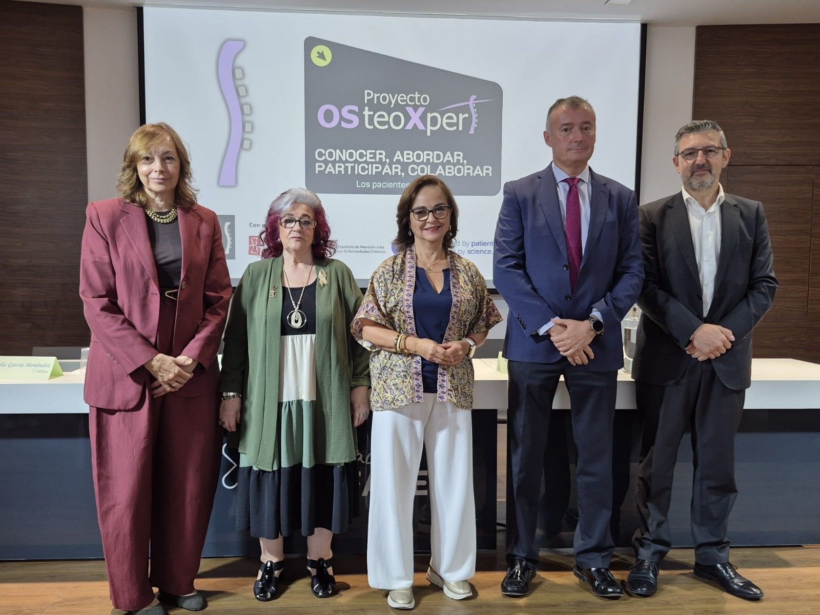 La osteoporosis es la cuarta enfermedad crónica más prevalente en España y afecta a tres millones de personas, siendo el 80 % mujeres