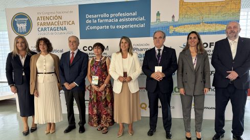 El XIV Congreso Nacional de Atención Farmacéutica destaca la urgencia de captar y retener talento en la farmacia comunitaria a través del desarrollo profesional El XIV Congreso Nacional de Atención Farmacéutica destaca la urgencia de captar y retener talento en la farmacia comunitaria a través del desarrollo profesional