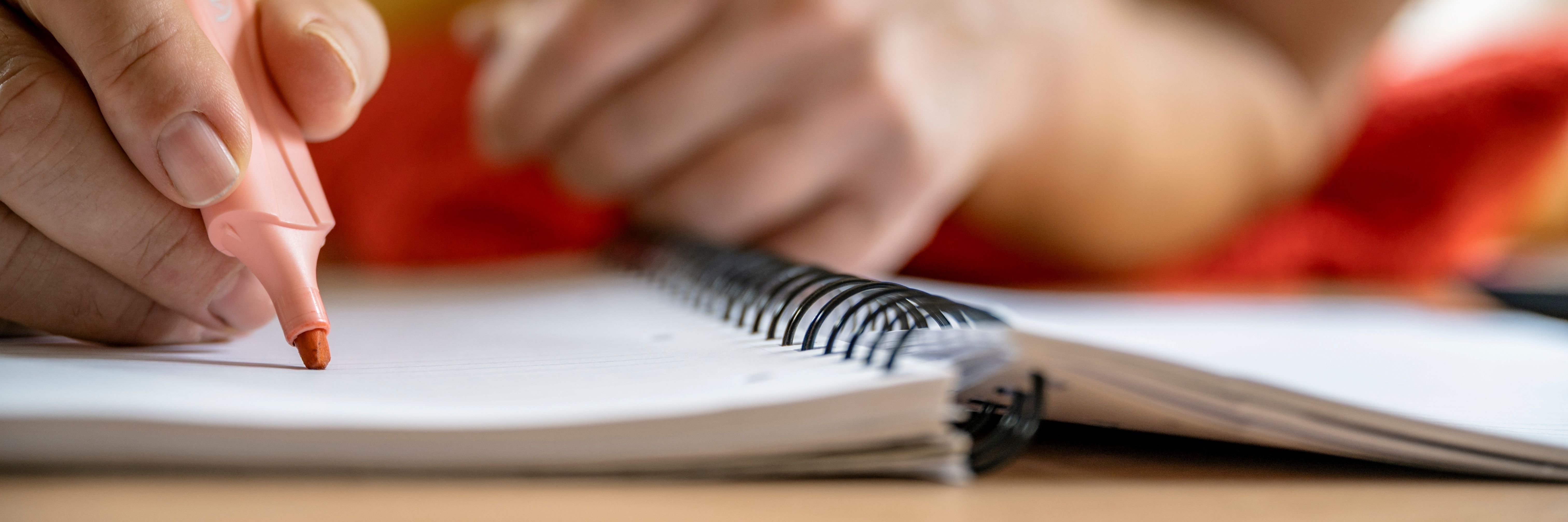 La guía de posgrados en Farmacia en España de la Mesa de la Profesión Farmacéutica reúne 179 másteres y títulos 