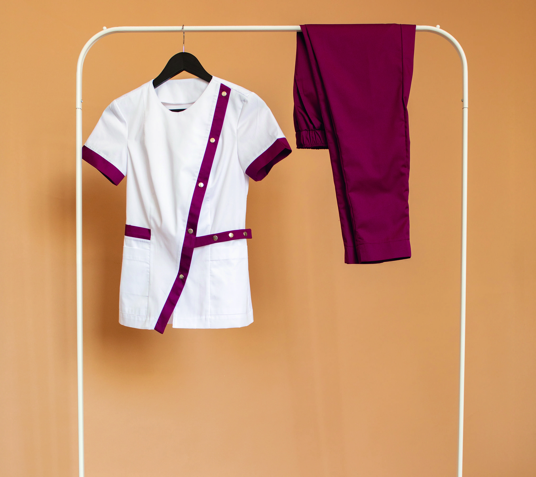 Vestir la profesión: el papel del uniforme en la farmacia comunitaria