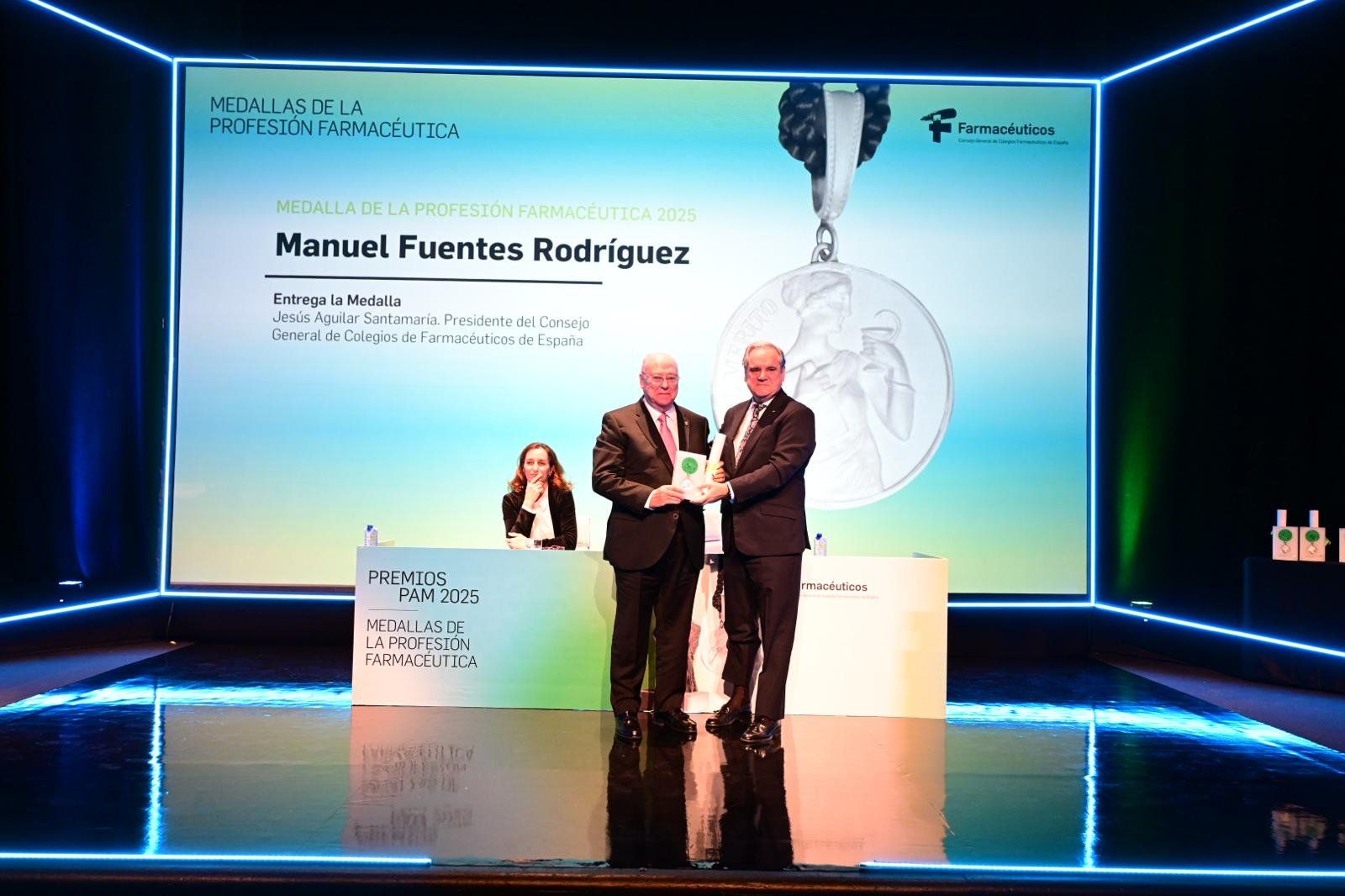 Manuel Fuentes Manuel Fuentes