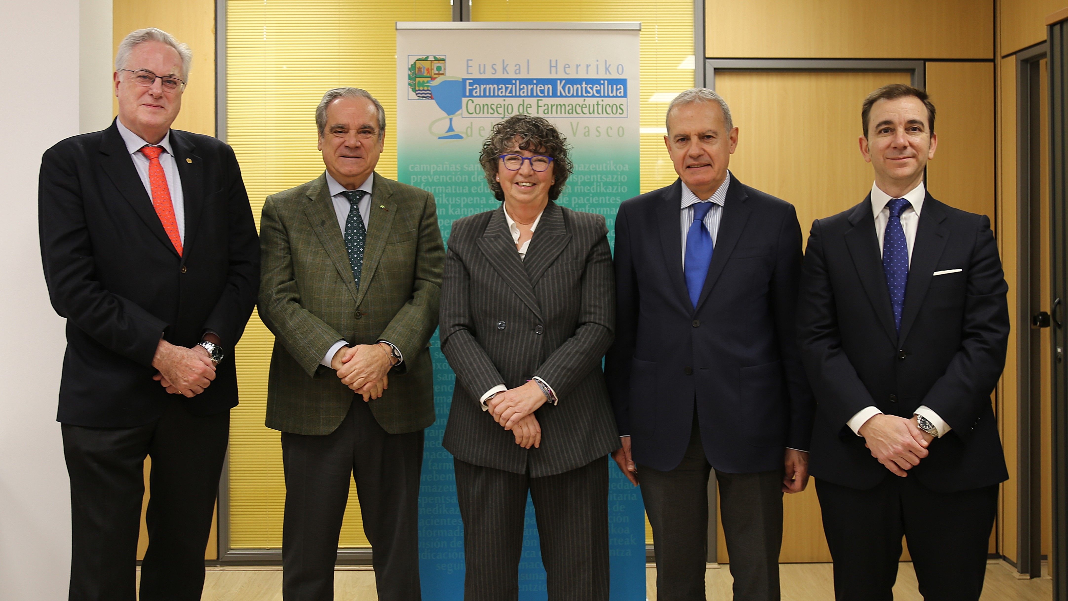 Milagros López de Ocáriz, nueva presidenta del Consejo de Farmacéuticos del País Vasco