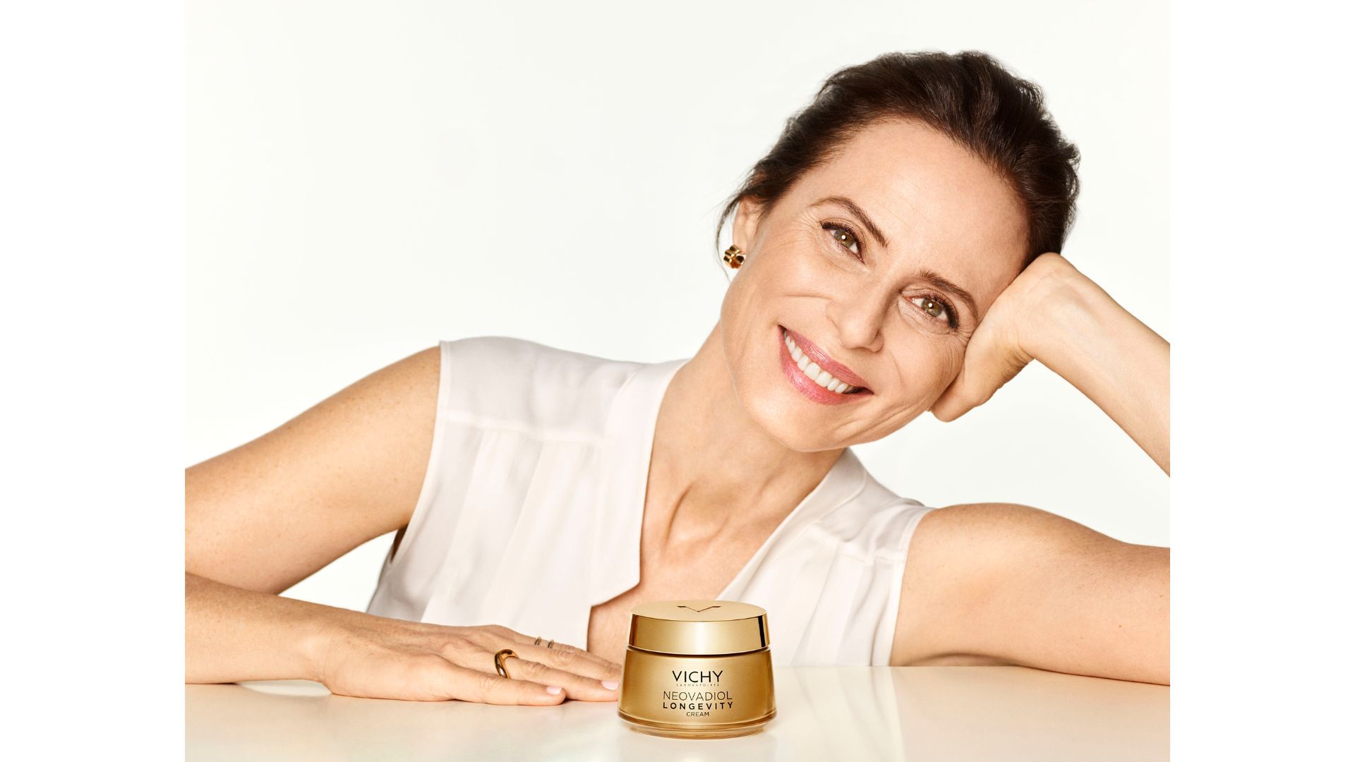 Vichy presenta Neovadiol Longevity: Crema Voluminizadora para Pieles Maduras