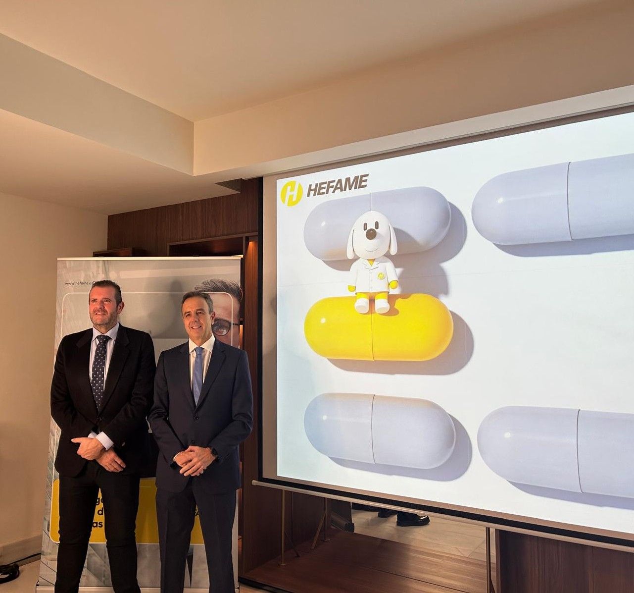Enrique Ayuso, presidente de Hefame y Javier López, director general de Hefame