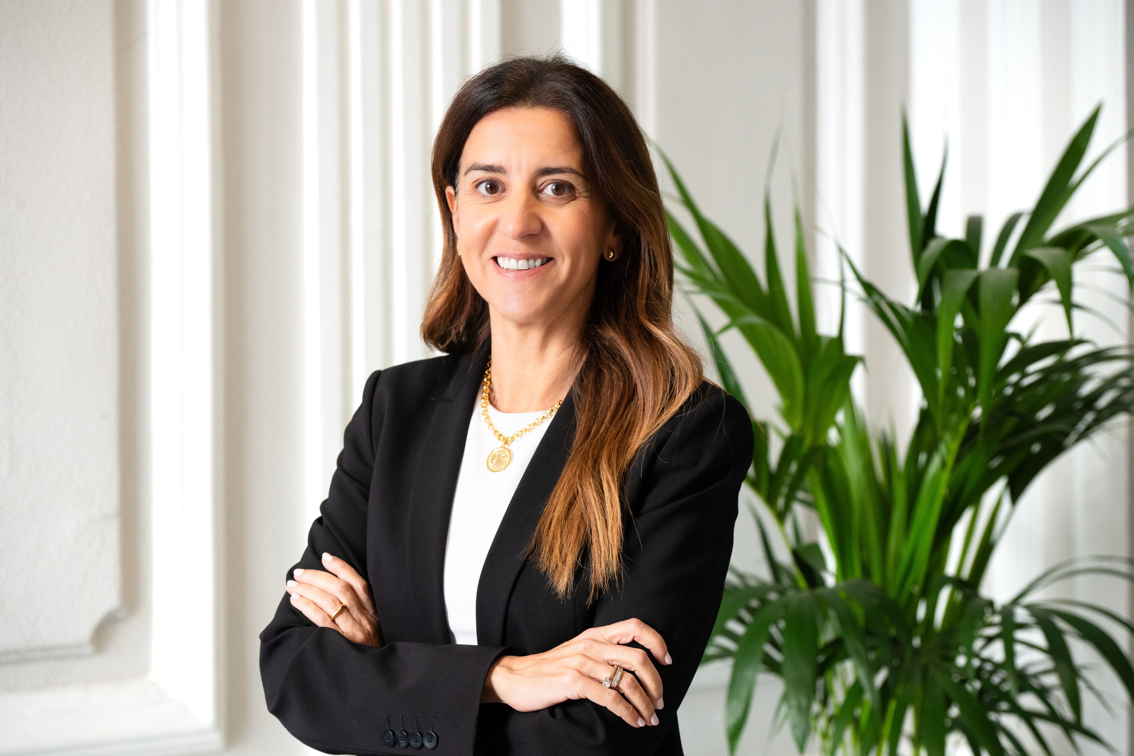 Mar Fábregas renueva liderazgo al frente de AESEG y afronta un tercer mandato clave para el impulso del medicamento genérico