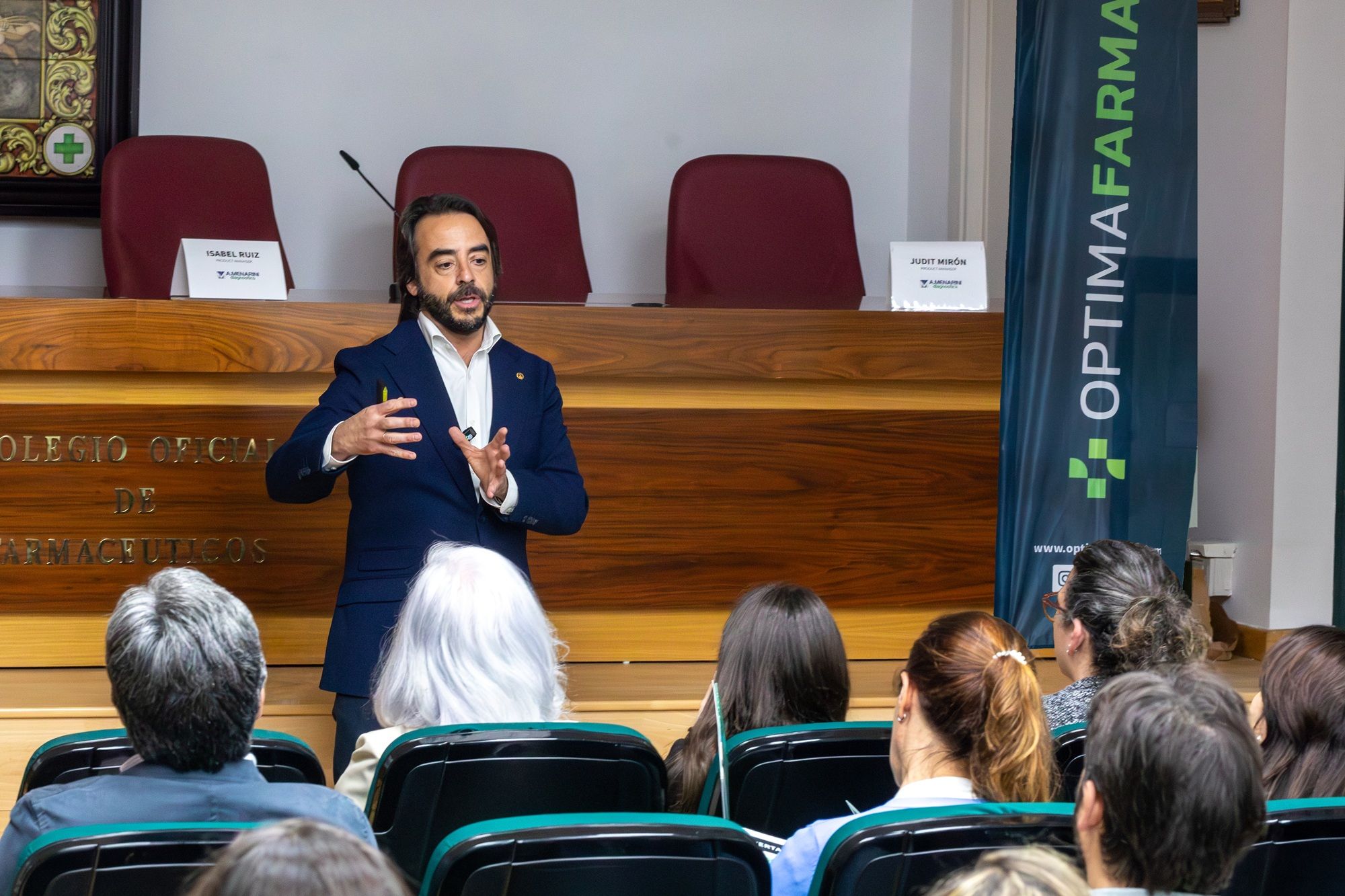 Farmacéuticos andaluces se forman en monitorización continua de la glucosa