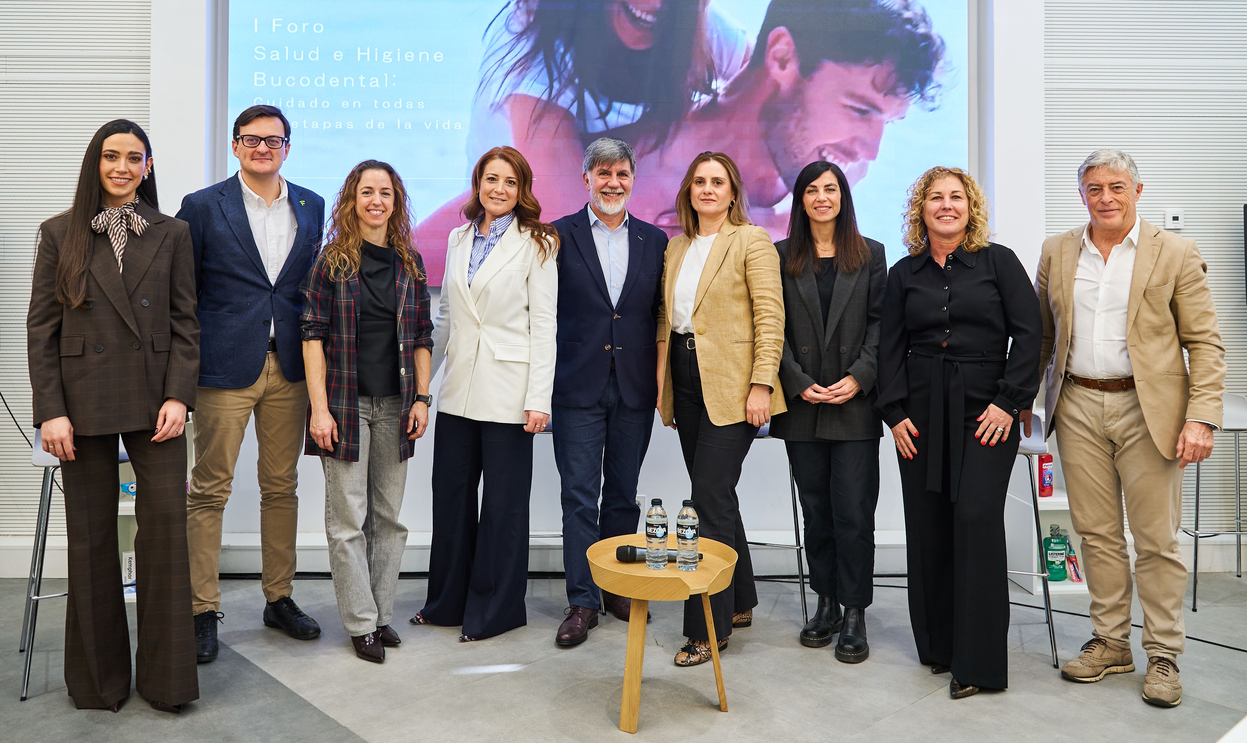 Un estudio de Stanpa revela que más del 75 % de los españoles considera la salud oral "clave”, pero solo 3 de cada 10 realiza una higiene completa Un estudio de Stanpa revela que más del 75 % de los españoles considera la salud oral "clave”, pero solo 3 de cada 10 realiza una higiene completa