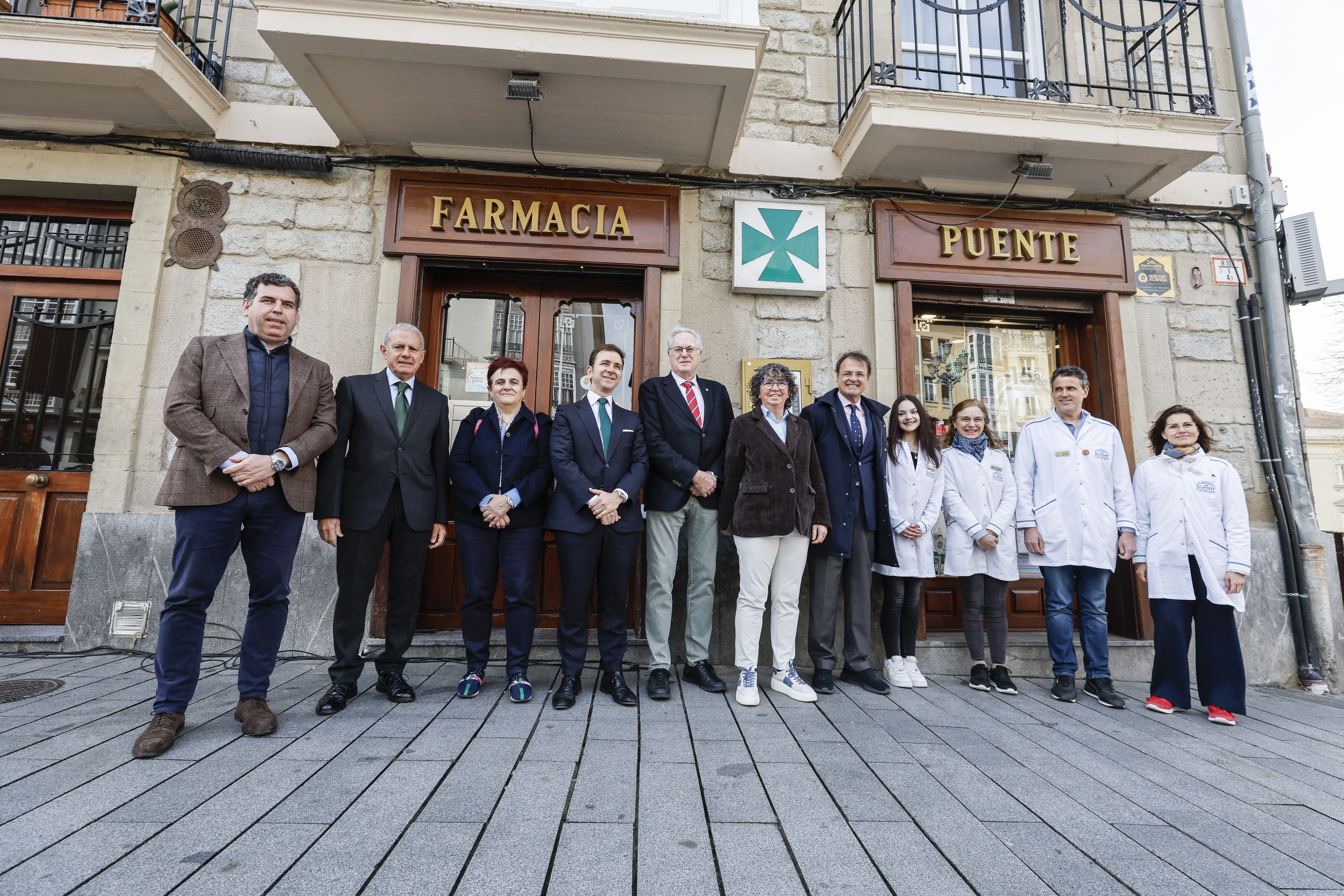 Euskadi refuerza el papel asistencial de la farmacia comunitaria con nuevos programas de atención farmacéutica