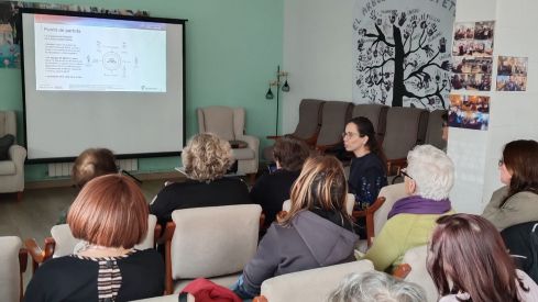 Farmacias de Cantabria lideran sesiones de educación sanitaria para la salud de la mujer