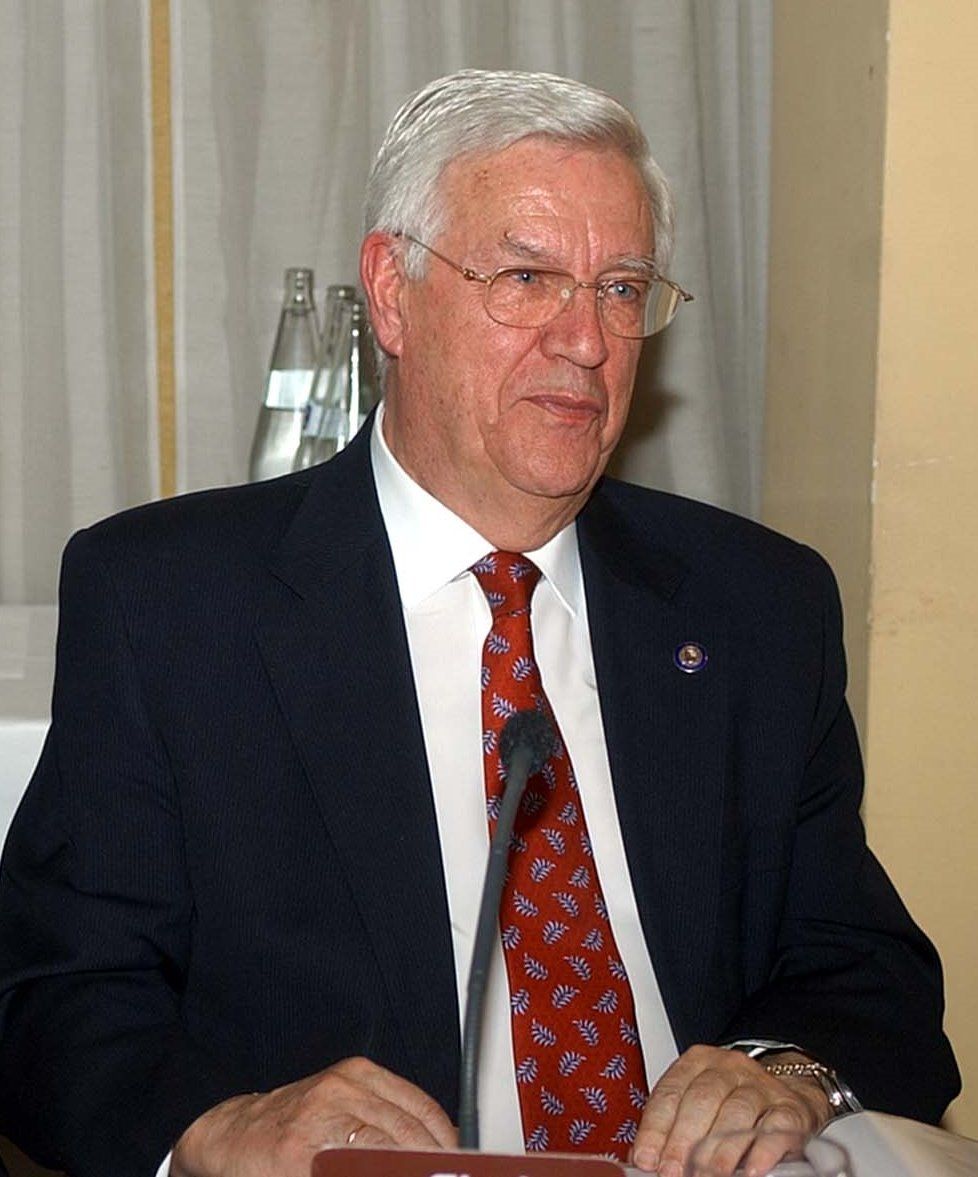 Ha fallecido Pedro Capilla, ex presidente del Consejo General de Farmacéuticos Ha fallecido Pedro Capilla, ex presidente del Consejo General de Farmacéuticos