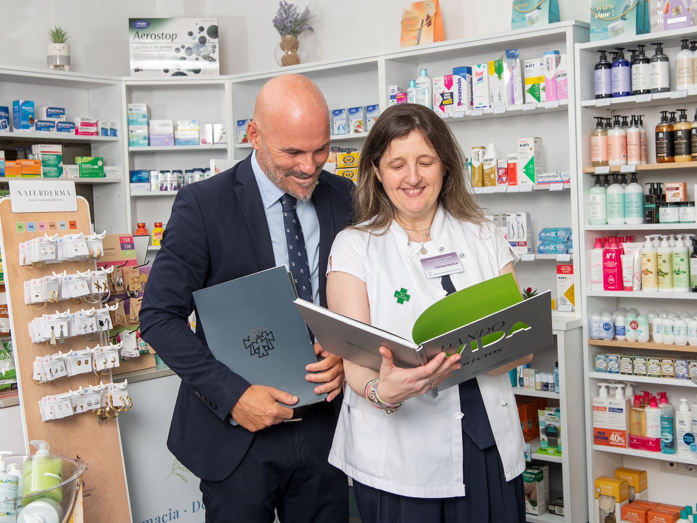 Más reflexión, menos urgencia: así ha cambiado la forma de decidir del farmacéutico español