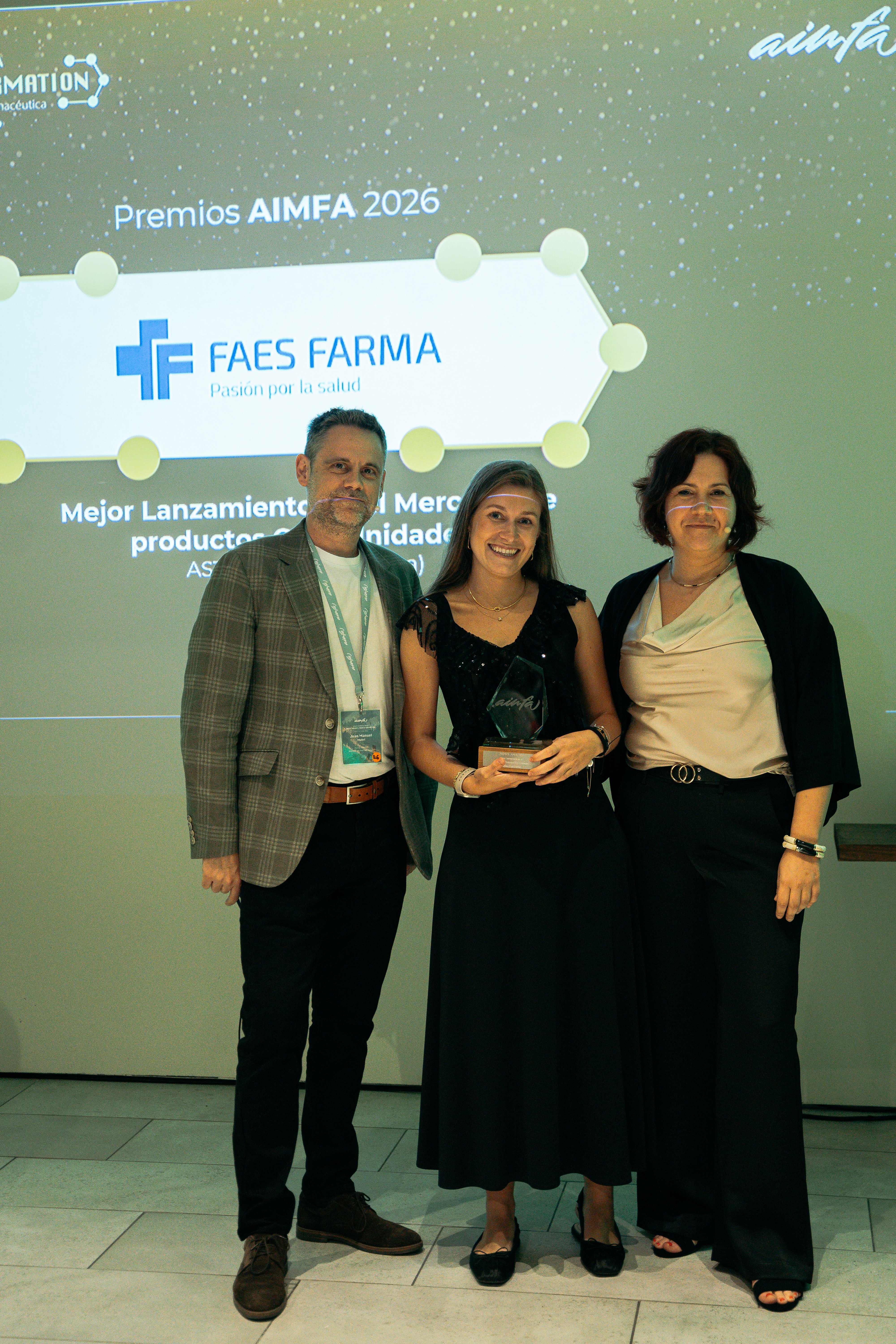 Entrega del premio a Astrilax como Mejor Lanzamiento OTC en unidades