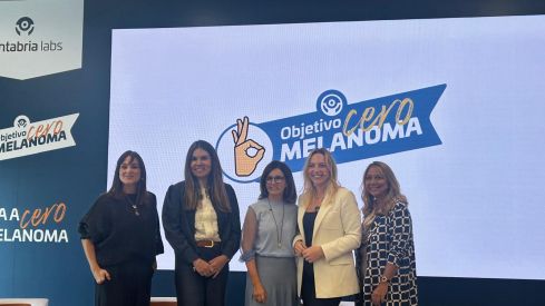 El objetivo de la campaña es promover hábitos de prevención y detección precoz del melanoma en España