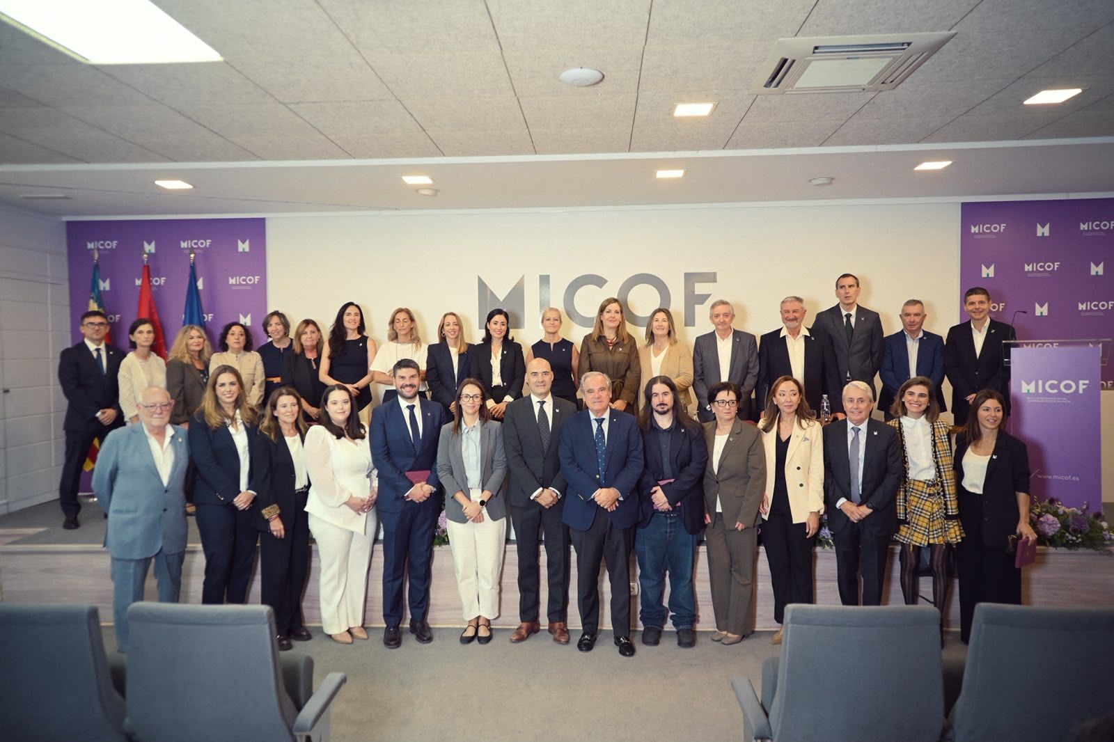 La nueva Junta de Gobierno del MICOF. La nueva Junta de Gobierno del MICOF.