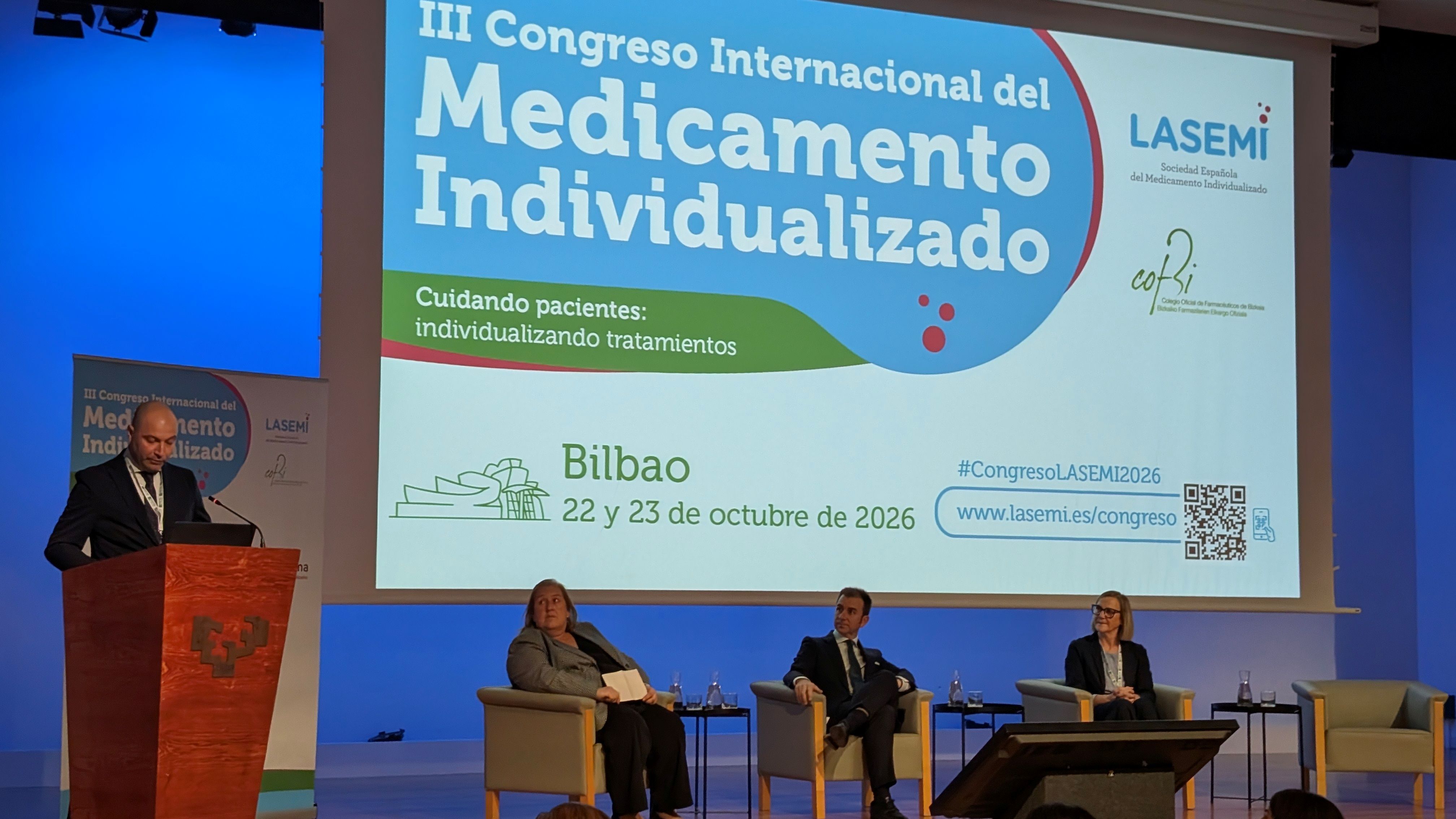 La escasez de tratamientos para la menopausia y las nuevas tecnologías impulsan el debate sobre la medicina personalizada