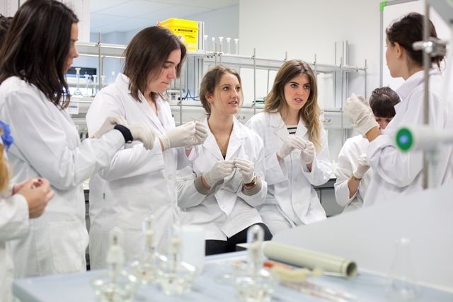 La Universidad Europea apuesta por la simulación para formar a sus estudiantes del grado en Farmacia La Universidad Europea apuesta por la simulación para formar a sus estudiantes del grado en Farmacia
