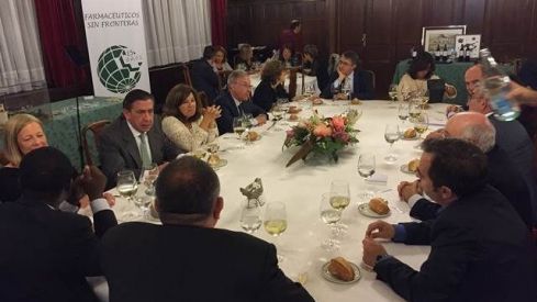 Farmacéuticos Sin Fronteras: 25 años... #farmacooperando