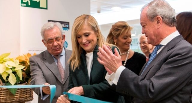 Cristina Cifuentes inauguró el VII Mercadillo Benéfico de la Fundación Cofares Cristina Cifuentes inauguró el VII Mercadillo Benéfico de la Fundación Cofares