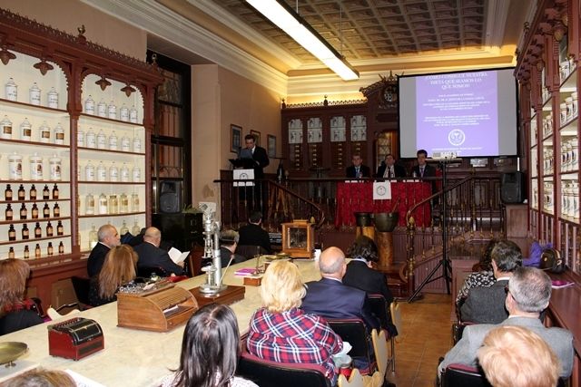 Arranca el nuevo curso de la Academia de Farmacia Reino de Aragón