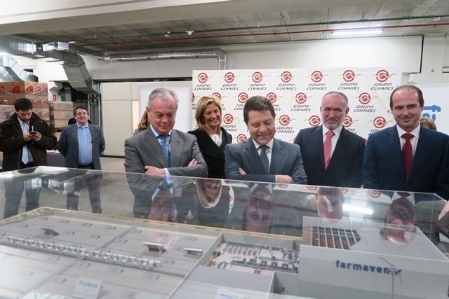 Emiliano García-Page, presidente de Castilla-La Mancha, visitó las instalaciones de Farmavenix