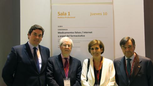 Belén Escribano: «El farmacéutico juega un papel clave para que no lleguen medicamentos falsificados a los pacientes»