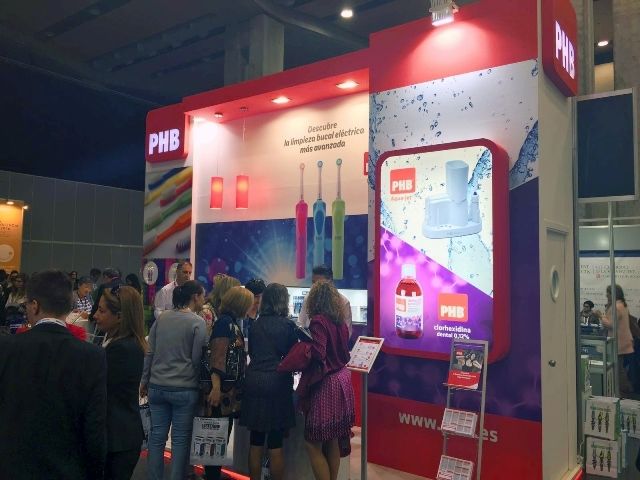 PHB presentó sus novedades en el congreso de la Sociedad Española de Periodoncia
