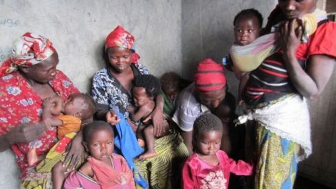 Farmamundi acerca la muestra «Wanawake» sobre mujeres en RD Congo al congreso SEFAC