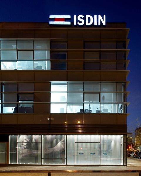 ISDIN refuerza su apuesta por el canal farmacia con un nuevo sistema de distribución selectiva