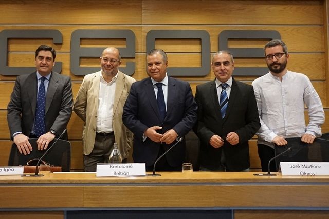 Los partidos políticos destacan la eficacia y eficiencia del modelo farmacéutico español