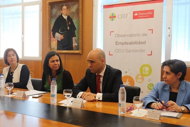La comunicación con el paciente y el compromiso con la salud pública, claves en la formación de futuros farmacéuticos