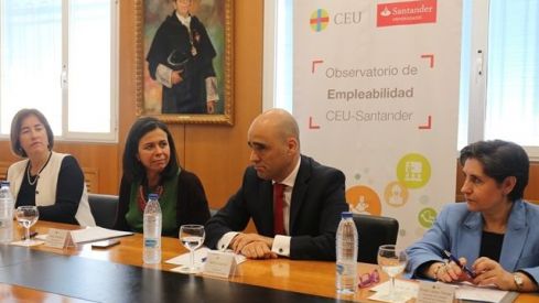 La comunicación con el paciente y el compromiso con la salud pública, claves en la formación de futuros farmacéuticos