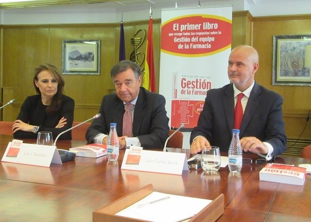Presentado el libro «Todo lo que debe saber sobre gestión de la farmacia. Liderar personas»