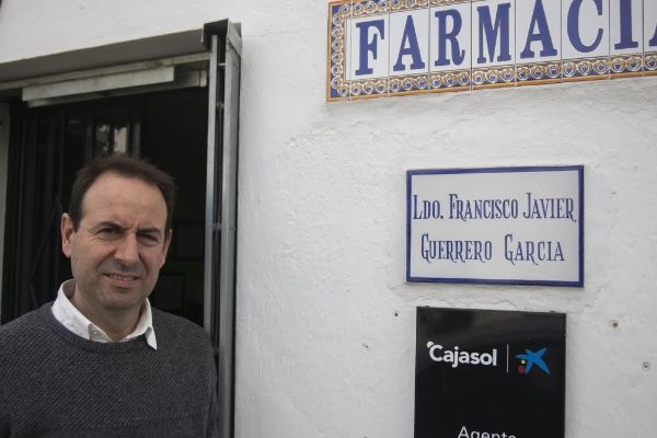 Los farmacéuticos de Ourense abordan junto a SEFAR medidas para apoyar a las boticas rurales de la provincia