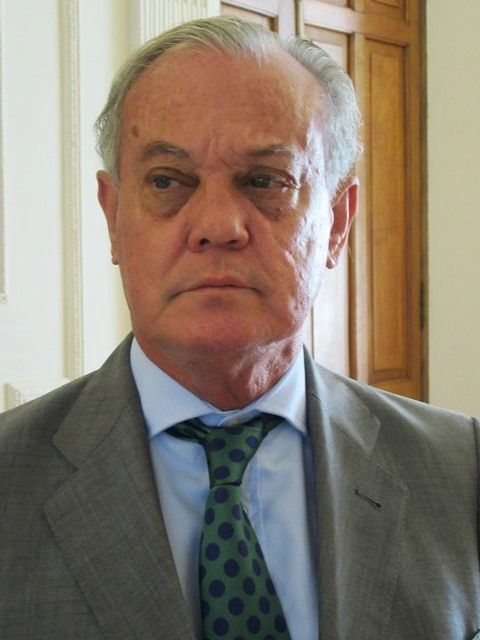 Carlos González Bosch: «No hay ninguna razón para que la farmacia comunitaria no esté presente en la dispensación de los biológicos y los biosimilares»