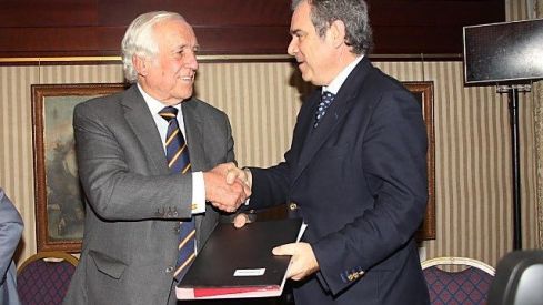 Marca España y el Consejo General de Farmacéuticos promoverán la proyección internacional del modelo español de farmacia