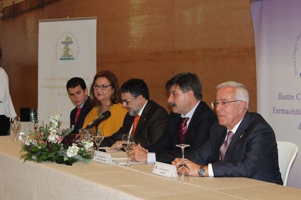 El COF de Málaga entregó las Medallas de Honor 2016 en el día de su Patrona