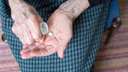 Paciente anciana con problemas cardiacos