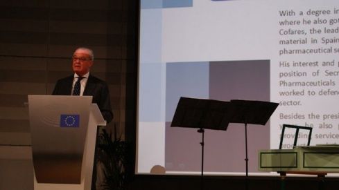 Carlos González Bosch recibe el Premio Aquieuropa a la trayectoria profesional